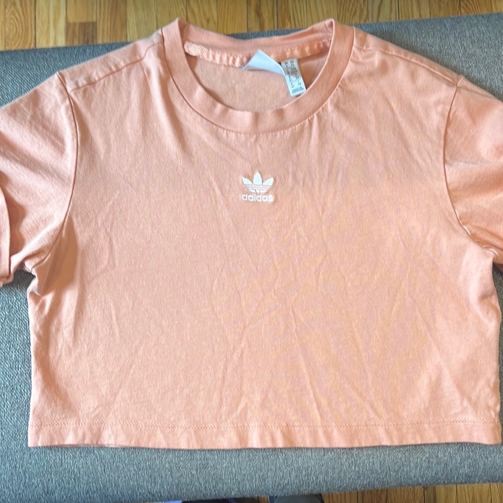peachy workout Adidas crop top. slightly used.